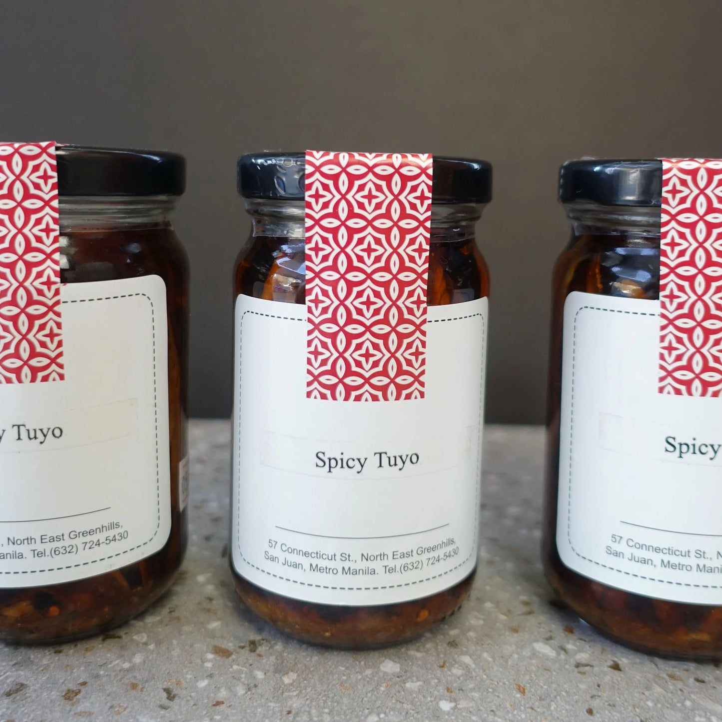 Glass Jar with Black Lid | Simply Packaging