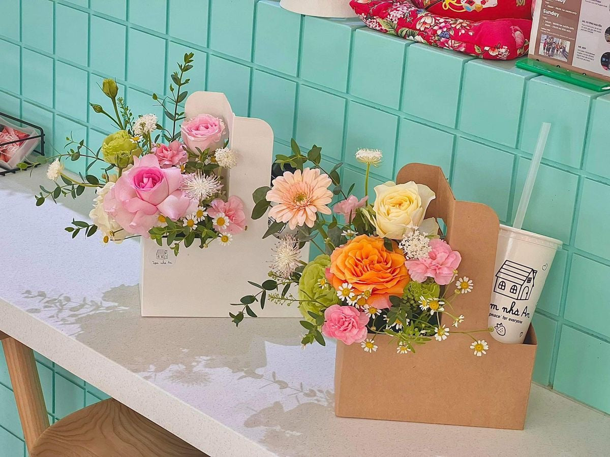 Coffee Cup + Flower Holder